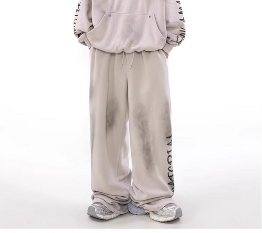 スモークグラデーション MATERIALロゴワイドスウェットパンツ 正面イメージ High land