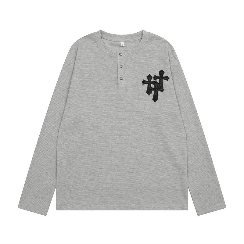 クロス刺繍ヘンリーネックロンT グレー 単体イメージ シンプル刺繍デザイン High land