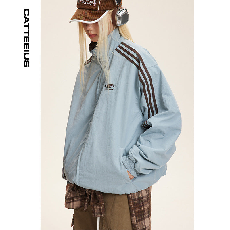 リバーシブルトラックジャケット ブルー バイカラーライン着用イメージ High land