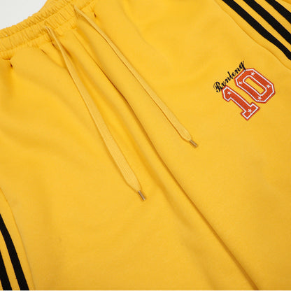 ヴィンテージサイドライン ワイドトラックパンツ 刺繍ロゴ＆ウエストディテール Highland