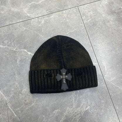 Damage Knit Hat Cross/Letter